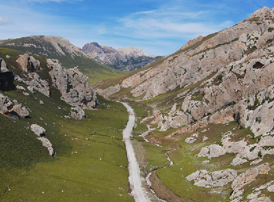 【&ldquo;飛閱&rdquo;中國】戳這里！領(lǐng)略秋日天峻溝的奇美壯麗